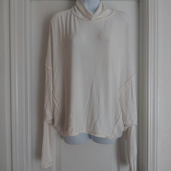 Free People We The Free Alameda Turtleneck Top - Picture 2 of 7